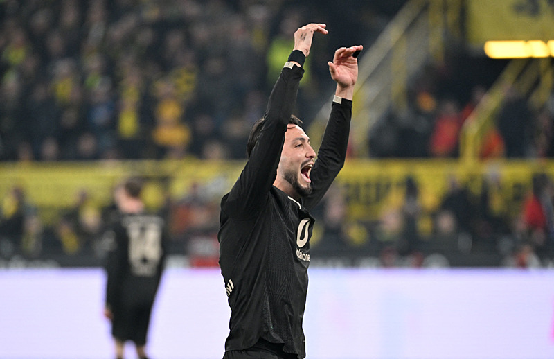 Galatasaray’a transferde müjdeli haber! Borussia Dortmund...