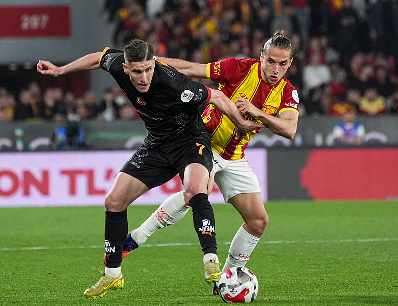 Ahmet Çakar’dan Galatasaray yorumu: Şampiyonluğu kaybetmesi mucizelere bağlı!