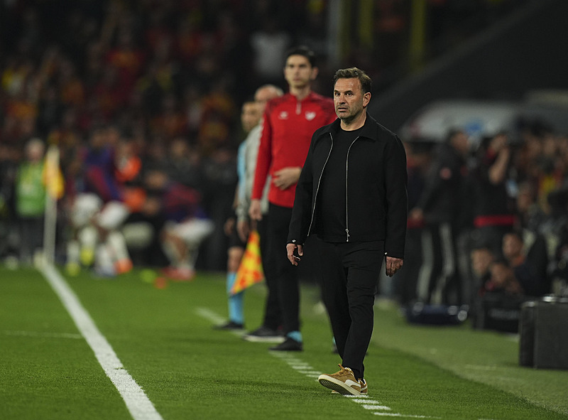Galatasaray Teknik Direktörü Okan Buruk’a iki talip! Tottenham’ın teklifini reddetmişti