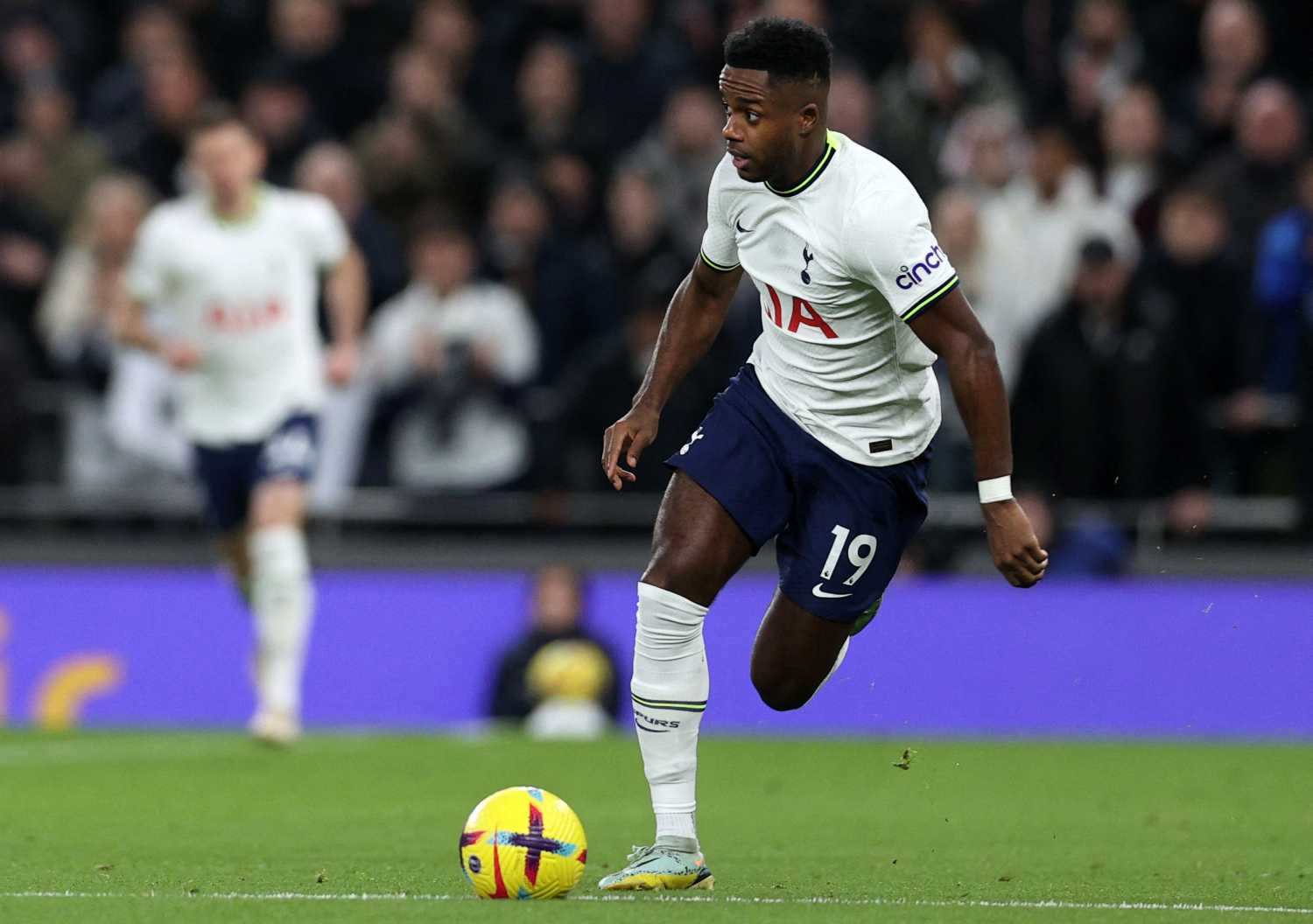 Galatasaray’dan sol bek operasyonu! İşte hedefteki yıldız