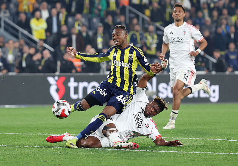 Fenerbahçe’nin yıldızı takım arkadaşlarına fark attı! Takımın en değerlisi oldu