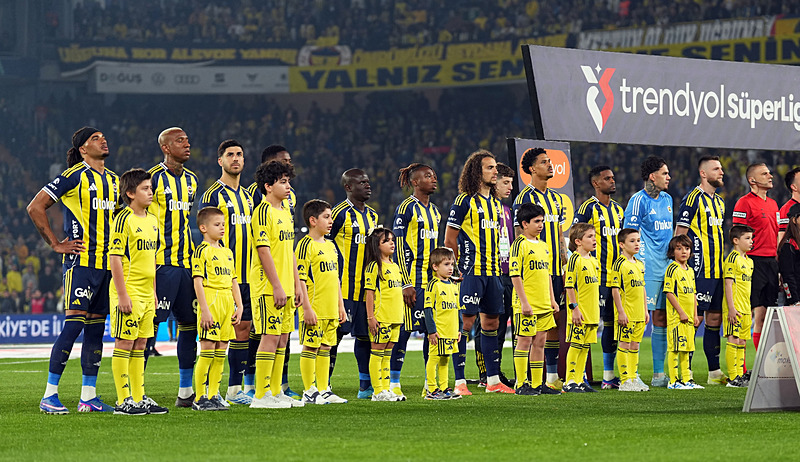Fenerbahçe’nin yıldızı takım arkadaşlarına fark attı! Takımın en değerlisi oldu
