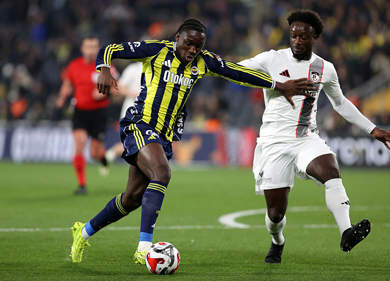 Fenerbahçe’nin yıldızı takım arkadaşlarına fark attı! Takımın en değerlisi oldu