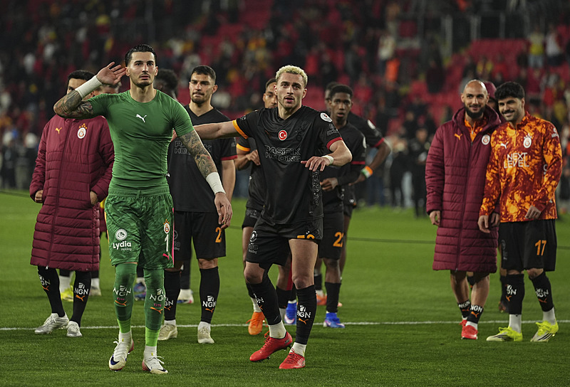 Galatasaray evinde 3 puan peşinde! İşte Okan Buruk’un Kocaelispor maçı ilk 11’i
