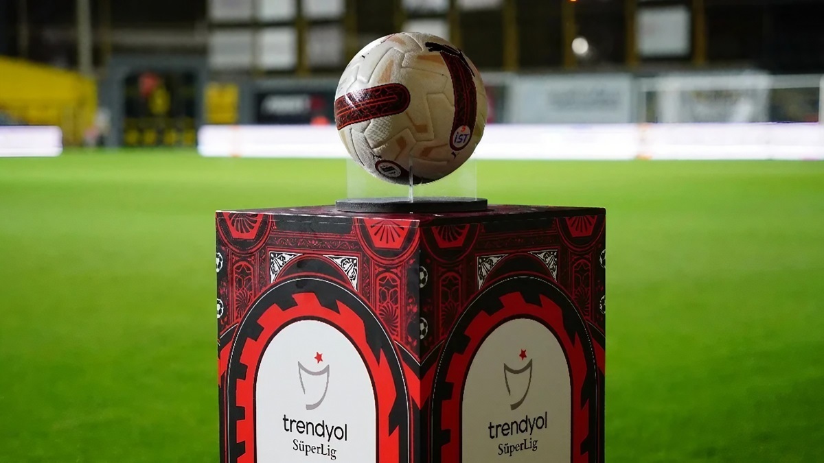 Şampiyonluk için kıyasıya yarış! İşte kalan maçlar