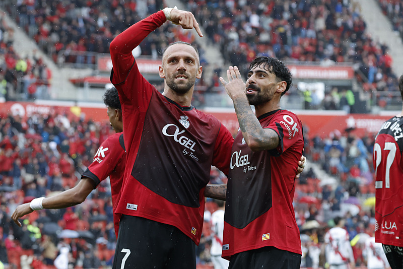 Fenerbahçe’den Vedat Muriqi atağı! Kulübünden kolaylık isteyecek