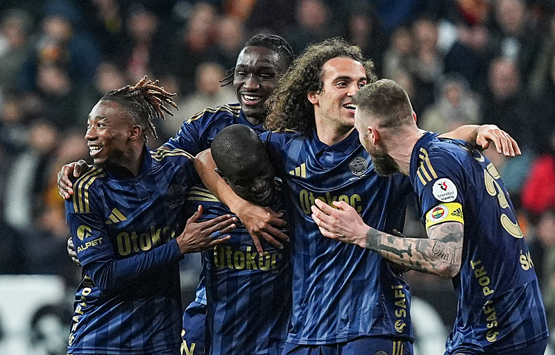 Sadettin Saran’dan tarihi hazırlık! Galatasaray’ın puan kaybı sonrası...