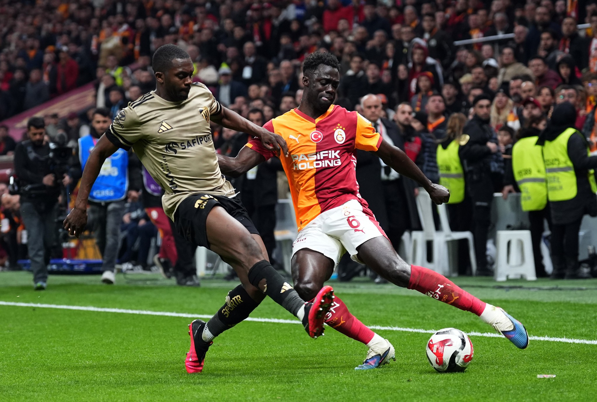 Spor yazarları Galatasaray-Kocaelispor maçını yorumladı!