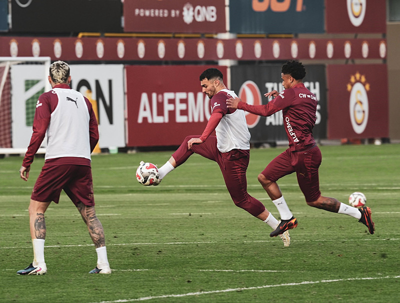 Spor yazarından flaş Galatasaray iddiası! Köstebeğin dili yok artık