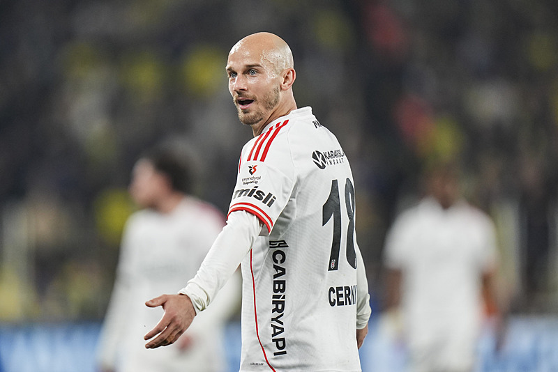 Beşiktaş flaş transfer operasyonu! Kanatlara 4 transfer birden