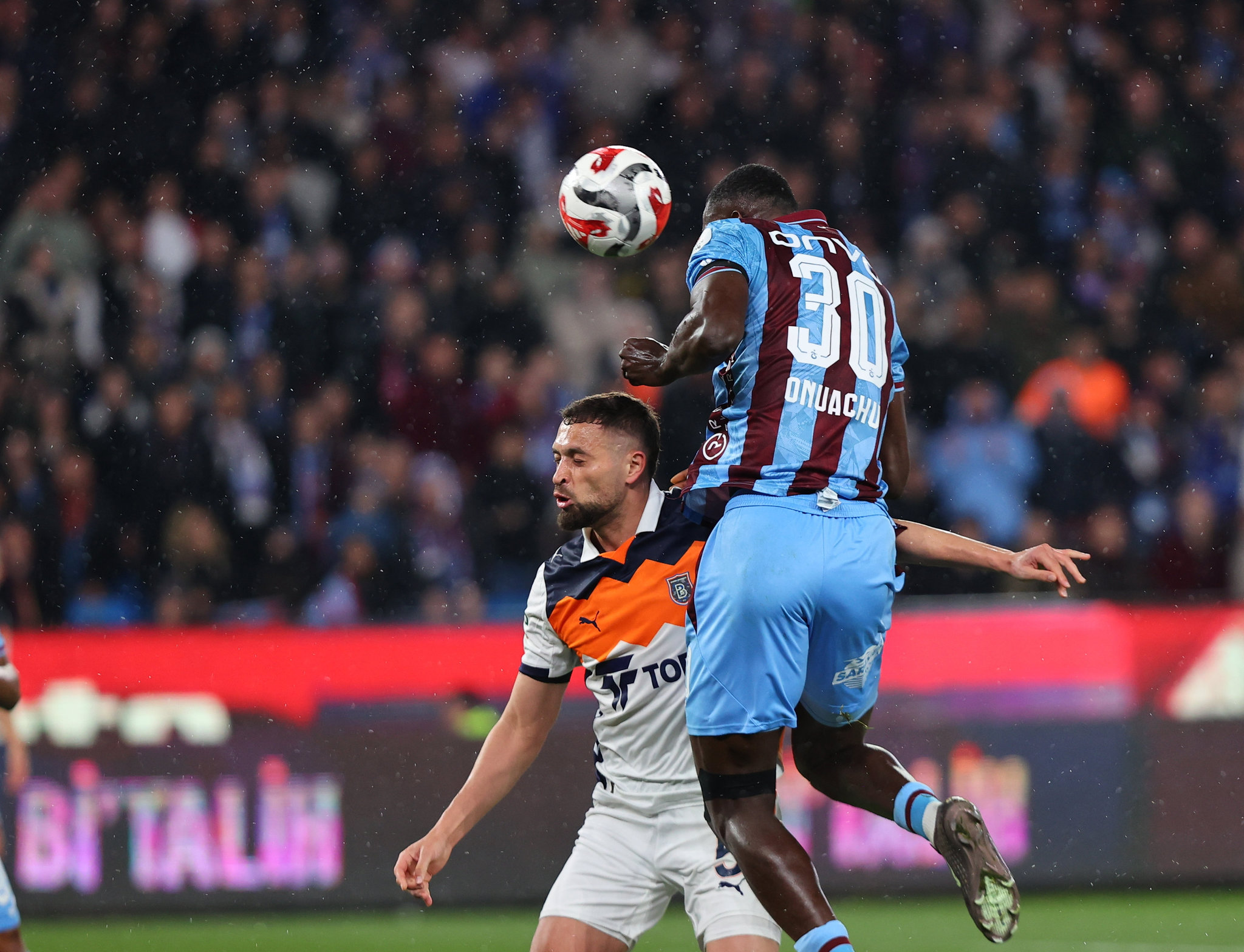 Spor yazarları Trabzonspor-RAMS Başakşehir maçını değerlendirdi!