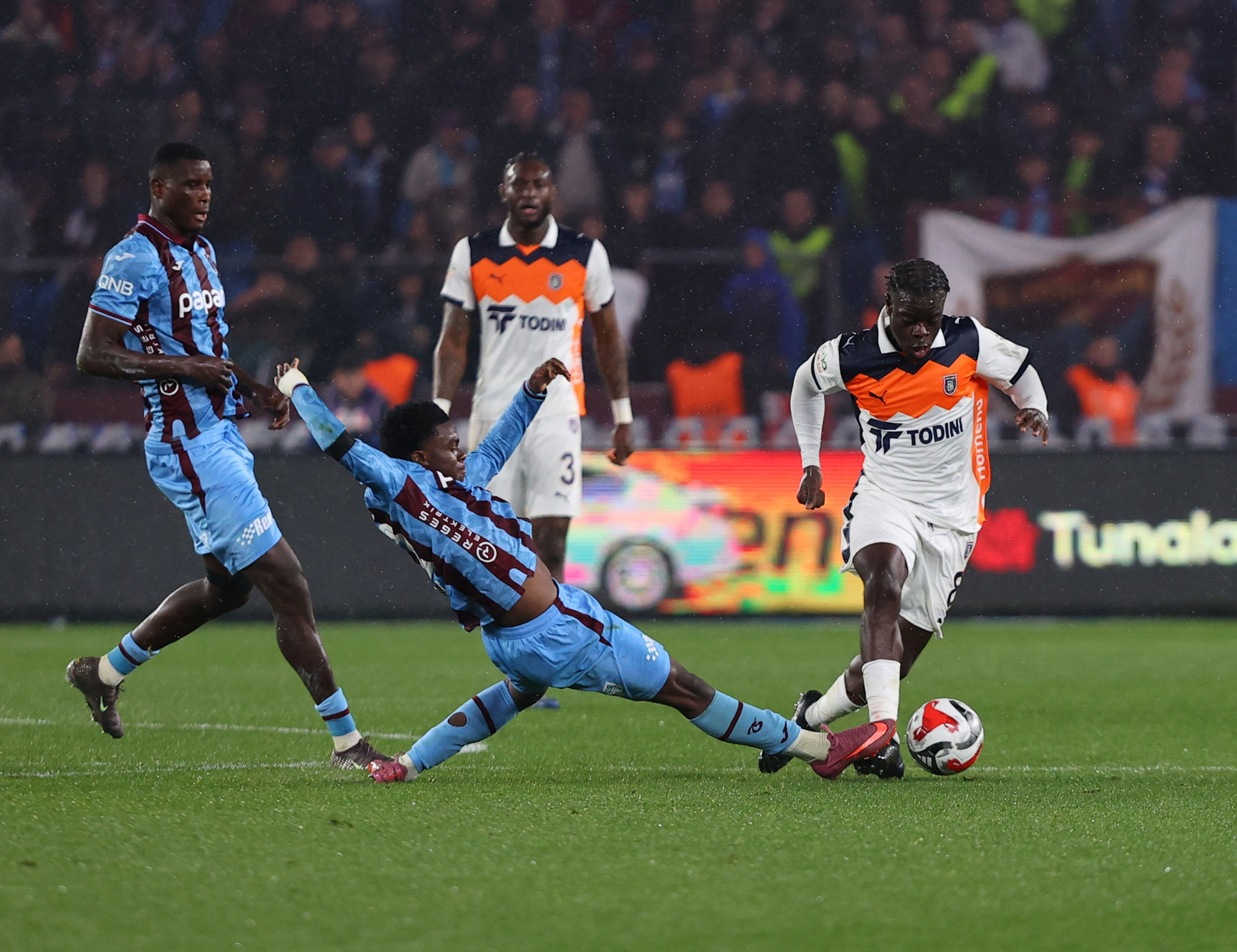 Spor yazarları Trabzonspor-RAMS Başakşehir maçını değerlendirdi!