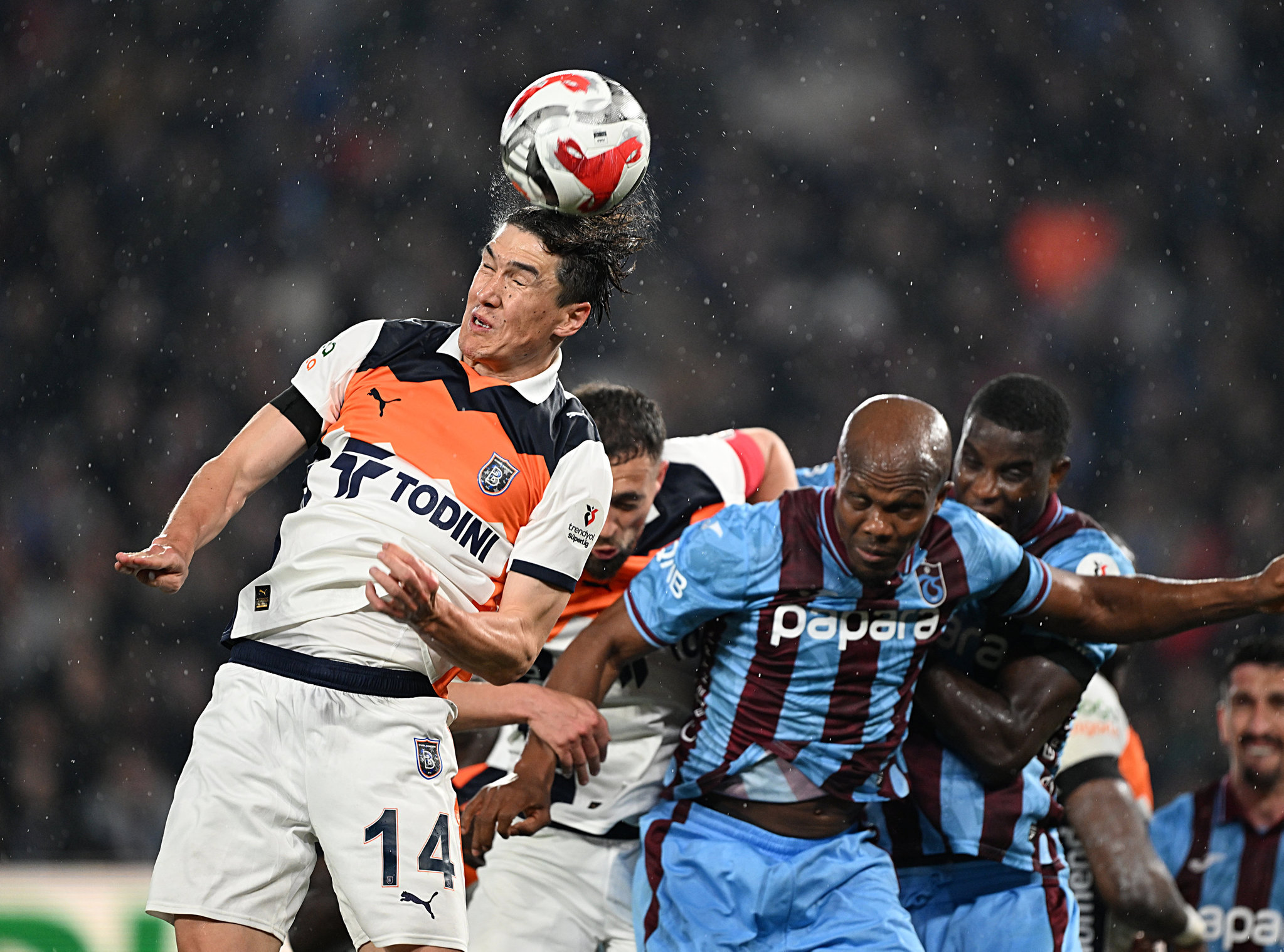 Spor yazarları Trabzonspor-RAMS Başakşehir maçını değerlendirdi!