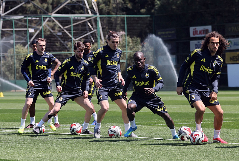 Fenerbahçe’ye Sofyan Amrabat şoku!