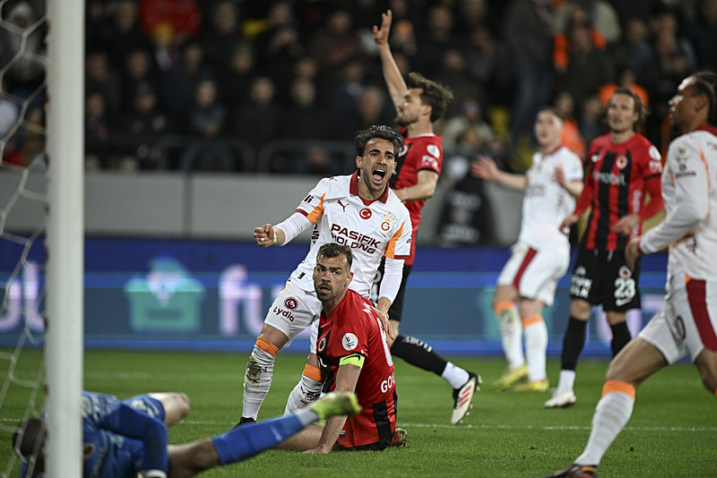 Galatasaray’da parola çifte kupa! İşte Okan Buruk’un ilk 11 tercihi