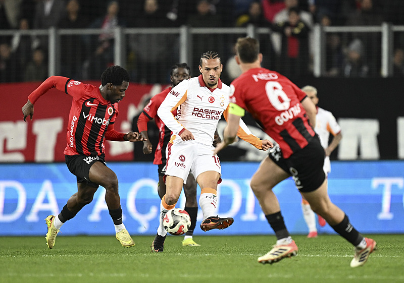 Galatasaray’da parola çifte kupa! İşte Okan Buruk’un ilk 11 tercihi