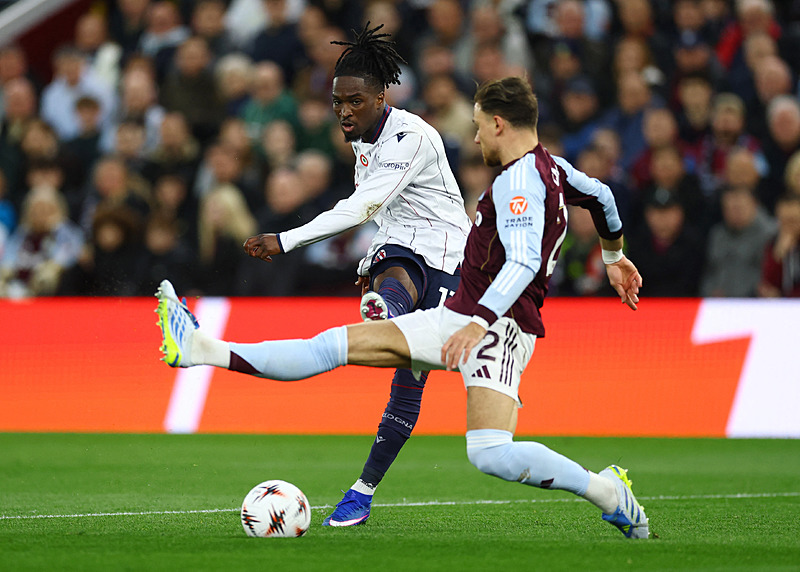 Galatasaray’a İngiliz sol kanat! Okan Buruk onay verdi