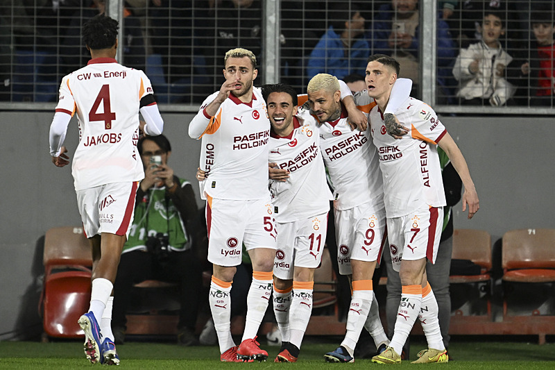 Galatasaray’a İngiliz sol kanat! Okan Buruk onay verdi