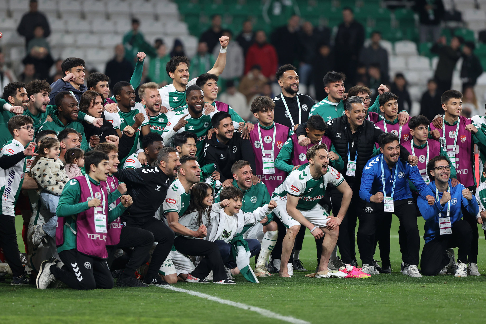 Usta yazarlardan flaş hakem eleştirisi! Bu pozisyona VAR karışamaz!