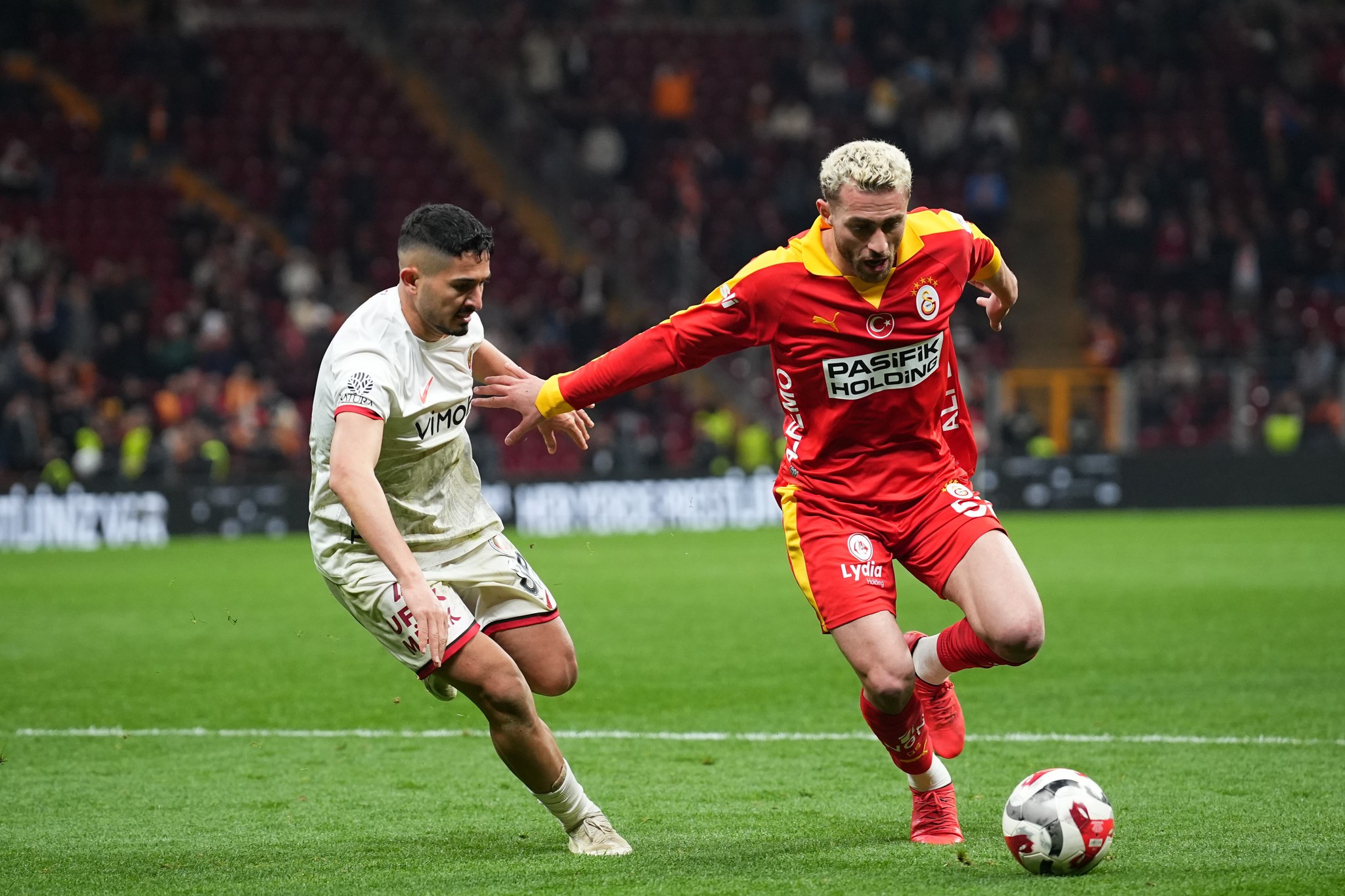 Spor yazarları Galatasaray-Natura Dünyası Gençlerbirliği maçını yorumladı!