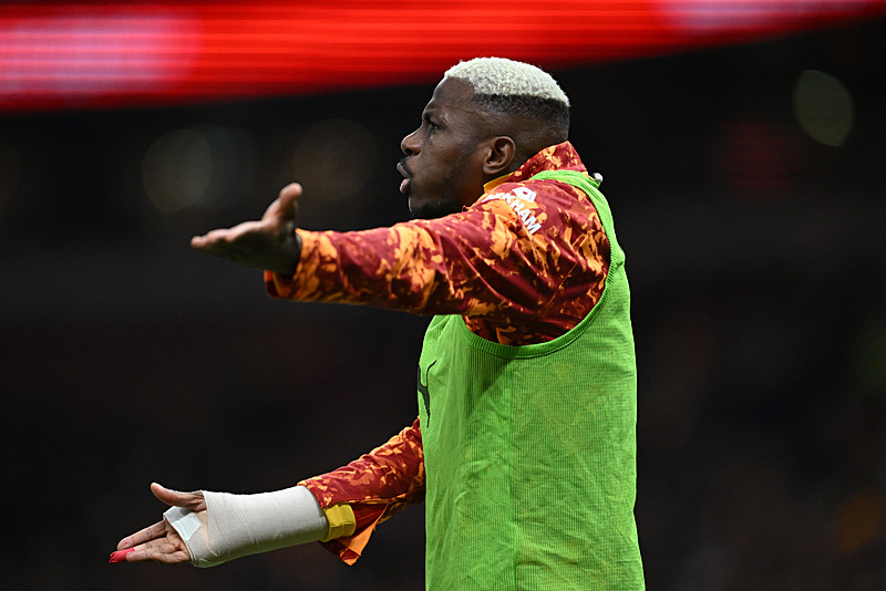 FIFA menajerinden Osimhen sözleri: Transferi çok gerçekçi!