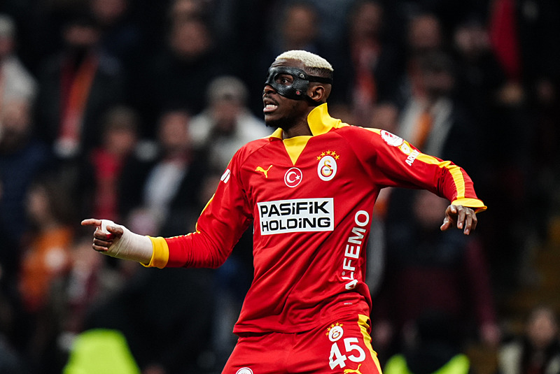 FIFA menajerinden Osimhen sözleri: Transferi çok gerçekçi!