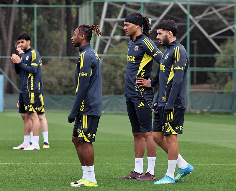 Fenerbahçe’den dudak uçuklatan prim! Galatasaray maçı öncesi flaş gelişme