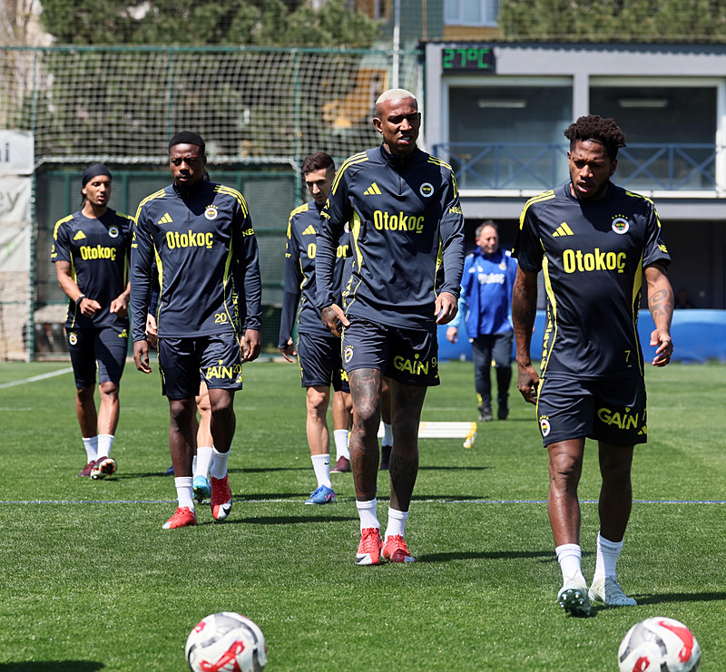 Fenerbahçe’den dudak uçuklatan prim! Galatasaray maçı öncesi flaş gelişme