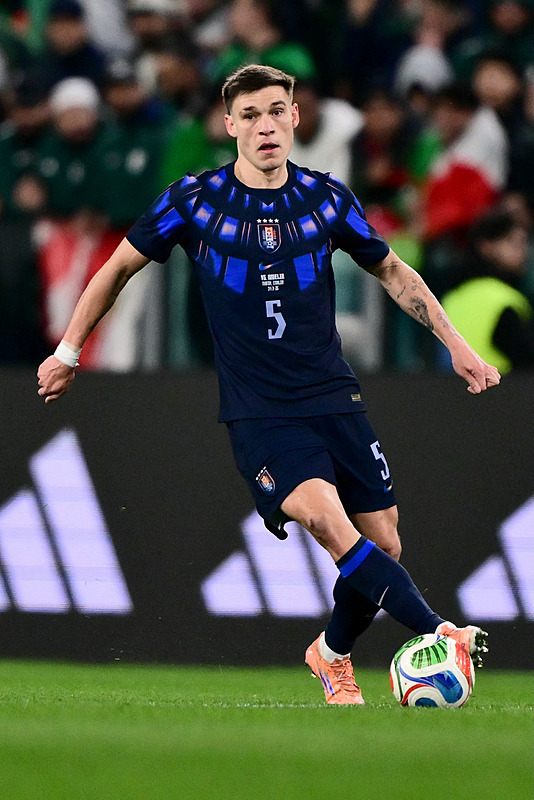 Galatasaray’dan orta saha bombası! Sezon sonunda ayrılmak istiyor