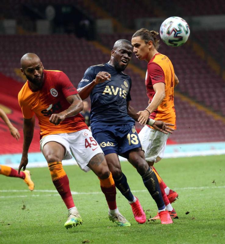 Galatasaray-Fenerbahçe derbisinde ilginç notlar!