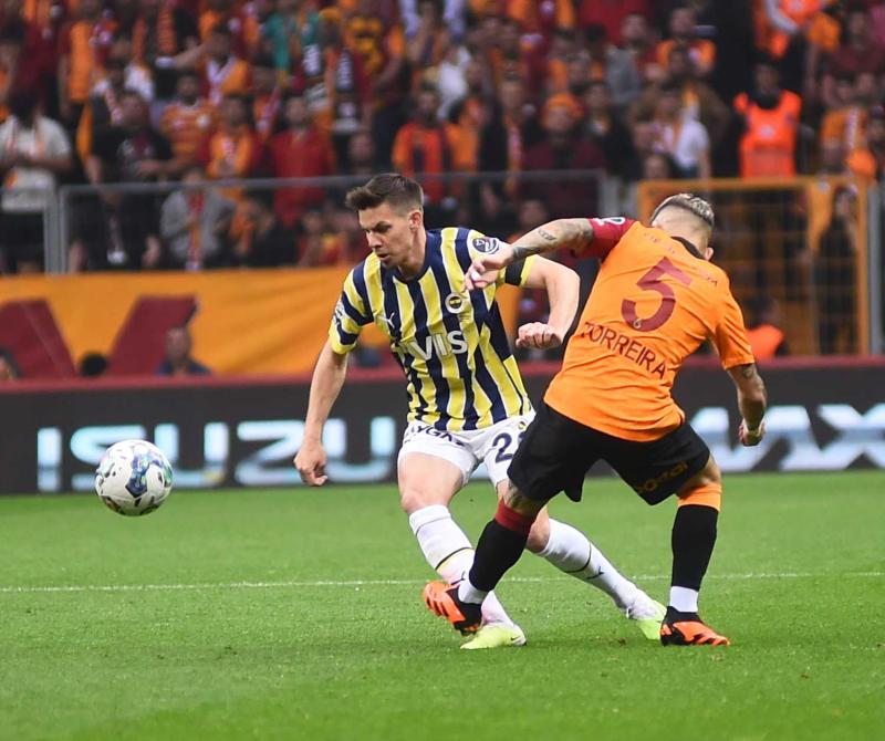 Galatasaray-Fenerbahçe derbisinde ilginç notlar!