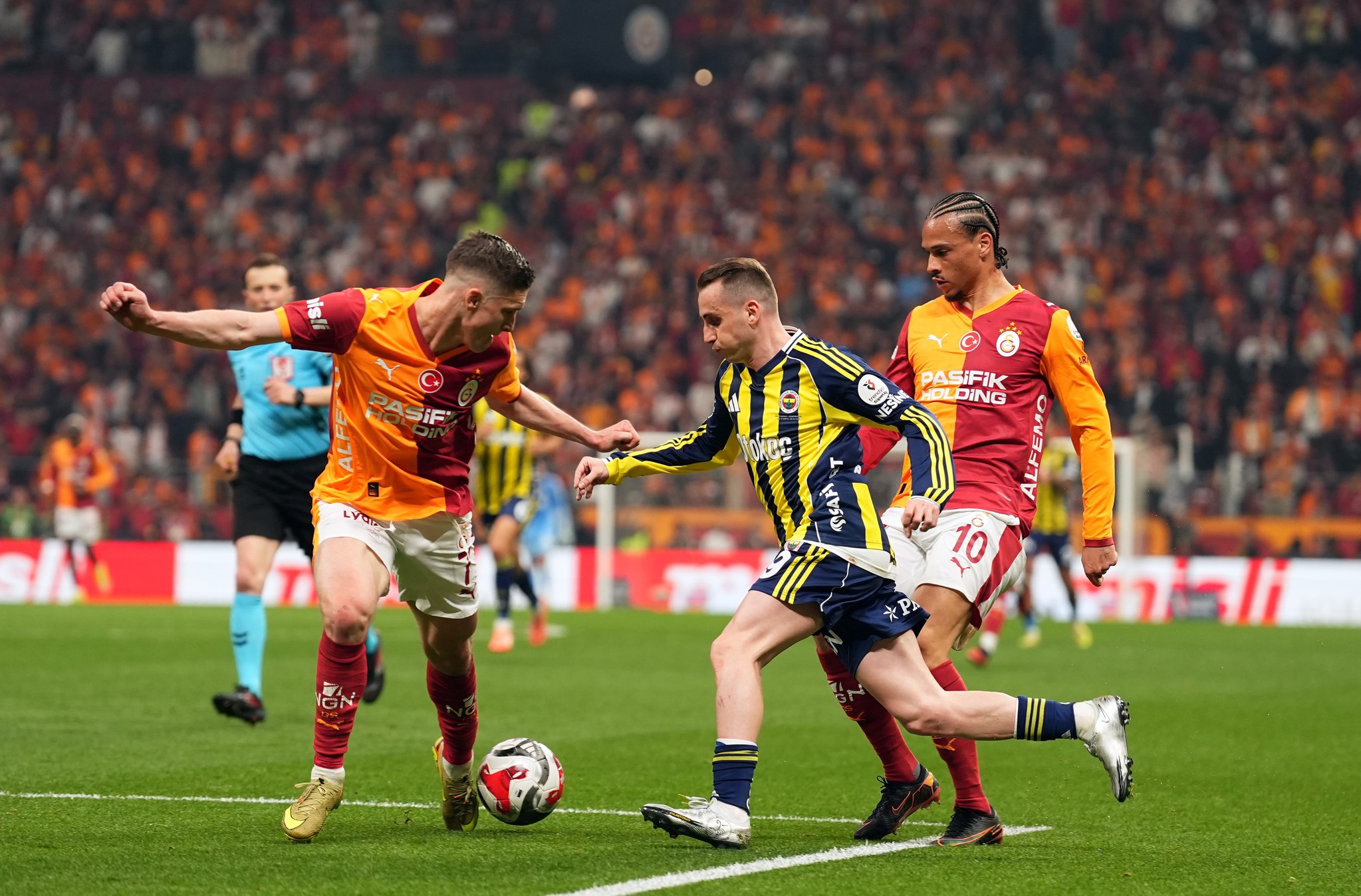 Spor yazarları Galatasaray-Fenerbahçe derbisini değerlendirdi
