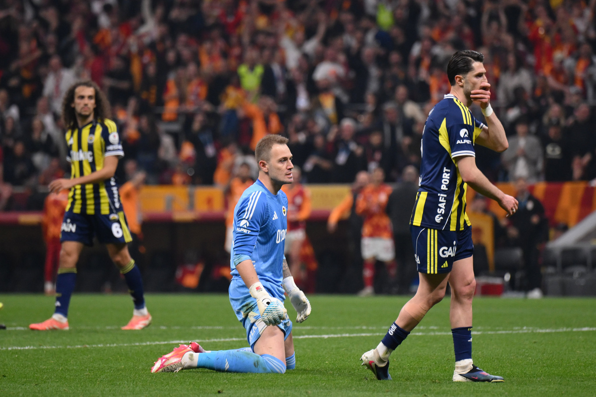 Spor yazarları Galatasaray-Fenerbahçe derbisini değerlendirdi