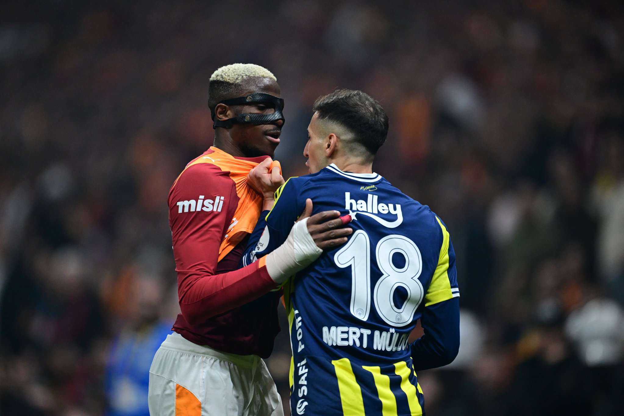 Spor yazarları Galatasaray-Fenerbahçe derbisini değerlendirdi