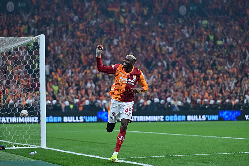 Premier Lig devinden Osimhen’e kanca! Real Madrid, Barcelona derken...