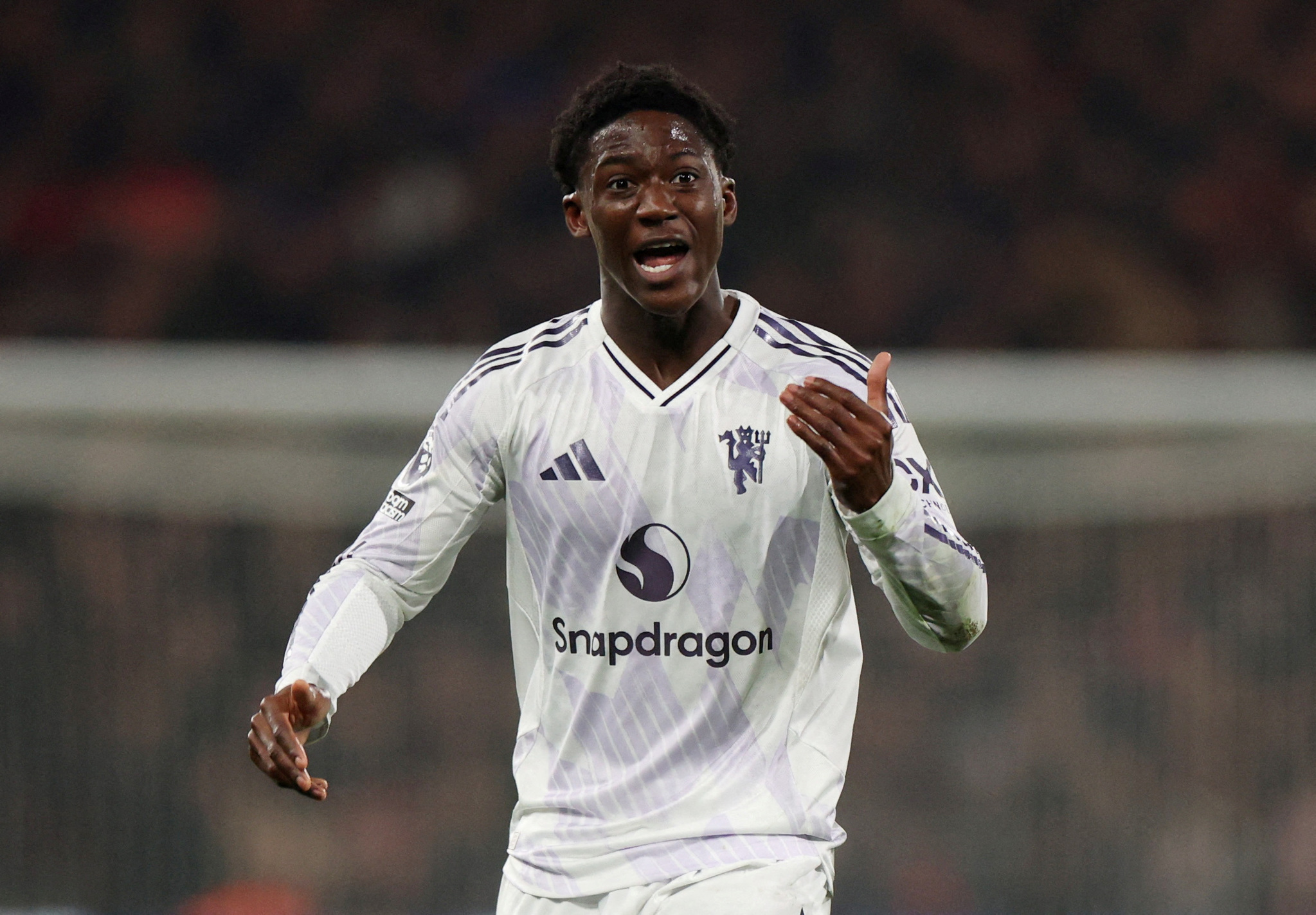 Beşiktaş ve Fenerbahçe’nin gündemindeydi! Kobbie Mainoo’dan 5 yıllık imza