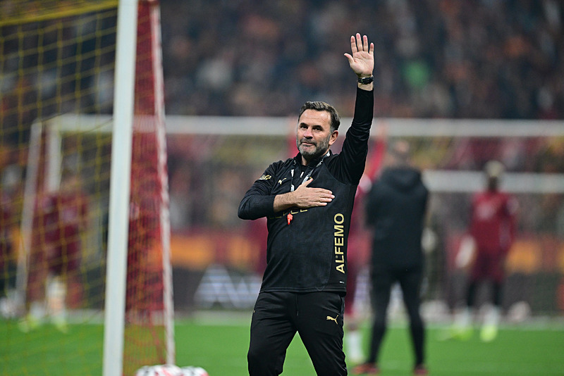 Galatasaray’da Okan Buruk’tan öğrencilerine şampiyonluk uyarısı!