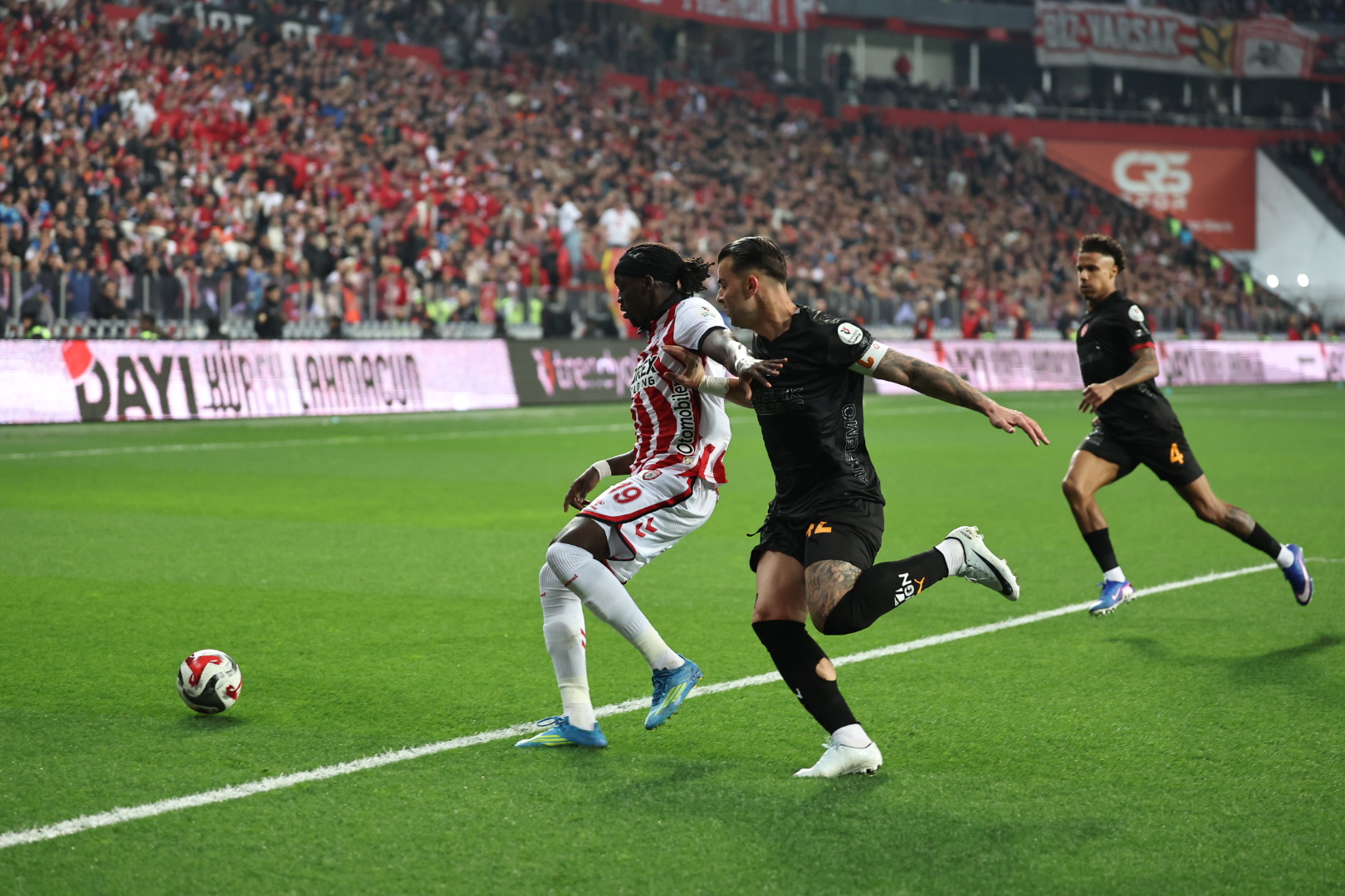 Spor yazarları Samsunspor-Galatasaray maçını yorumladı: Derbi sonrası kepenk indirmişler!