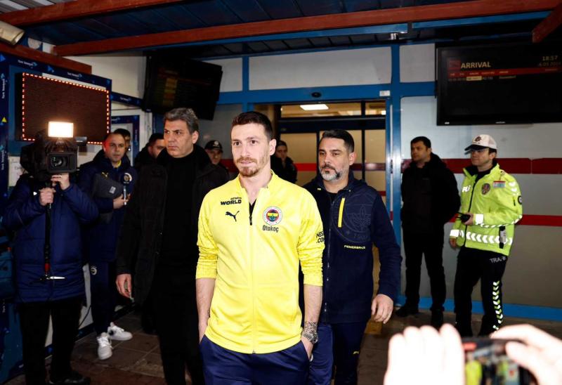 Fenerbahçe yönetiminden Mert Hakan Yandaş hamlesi: TFF’den ceza aldığı duyurulmuştu