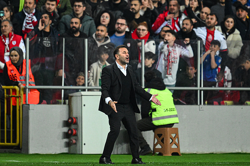 Okan Buruk’tan performans uyarısı! Hesap.com Antalyaspor maçı öncesi o isimle özel konuşacak