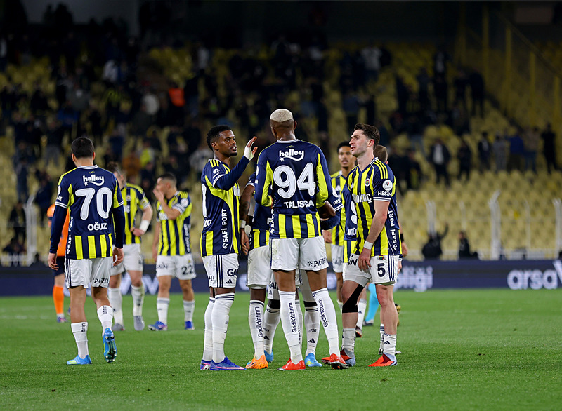 Fenerbahçe ’sınır’a takıldı! Kadroda 20 yabancı oyuncu olacak