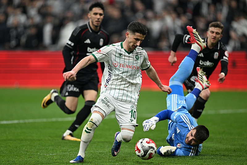 Spor yazarları Beşiktaş-TÜMOSAN Konyaspor maçını yorumladı: Beşiktaş’ı terk edin!