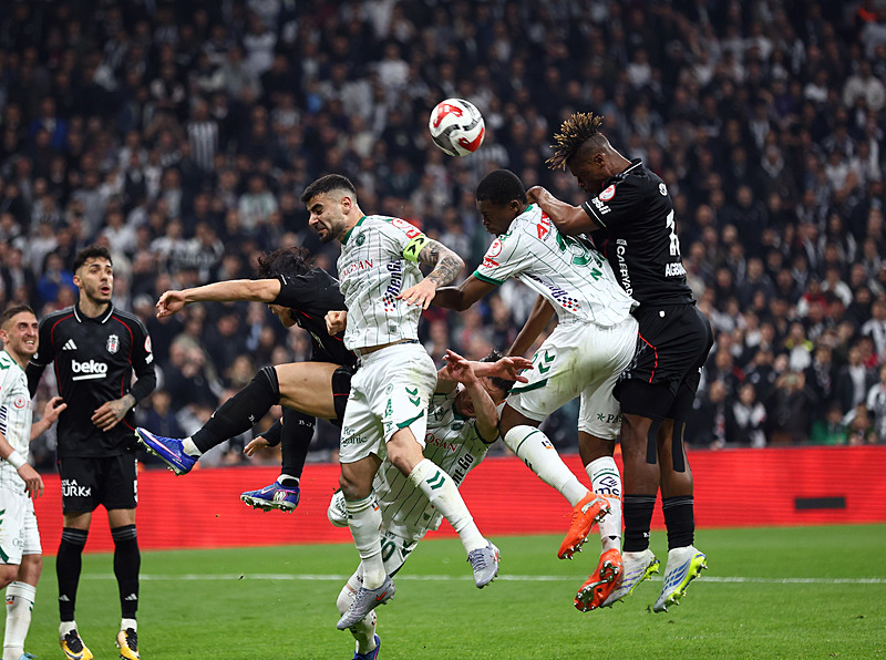 Spor yazarları Beşiktaş-TÜMOSAN Konyaspor maçını yorumladı: Beşiktaş’ı terk edin!