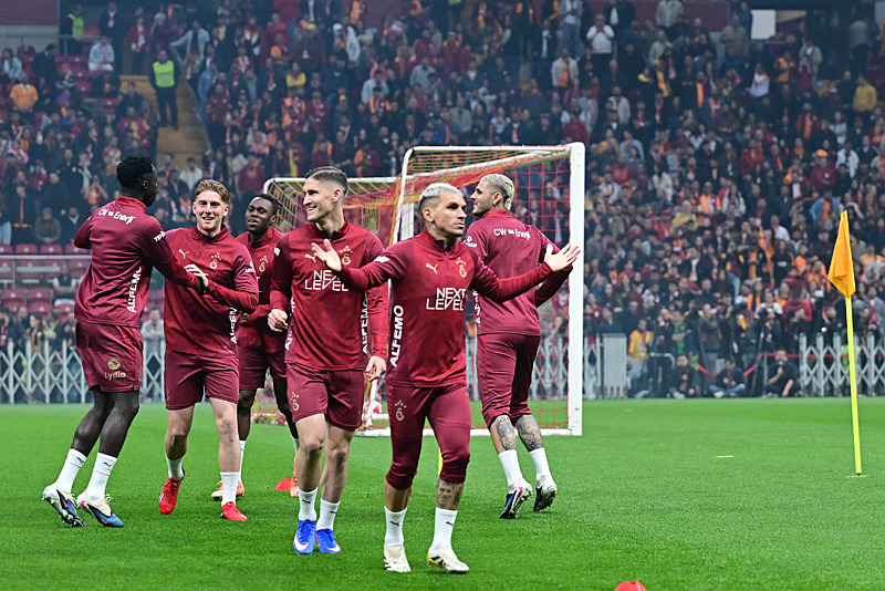 Galatasaray’a sürpriz transfer hamlesi! Aslan kesenin ağzını açıyor