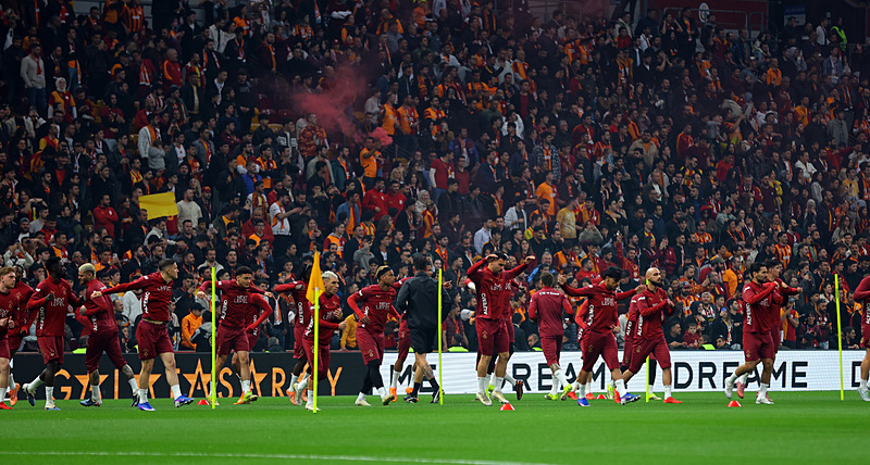 Galatasaray’a sürpriz transfer hamlesi! Aslan kesenin ağzını açıyor