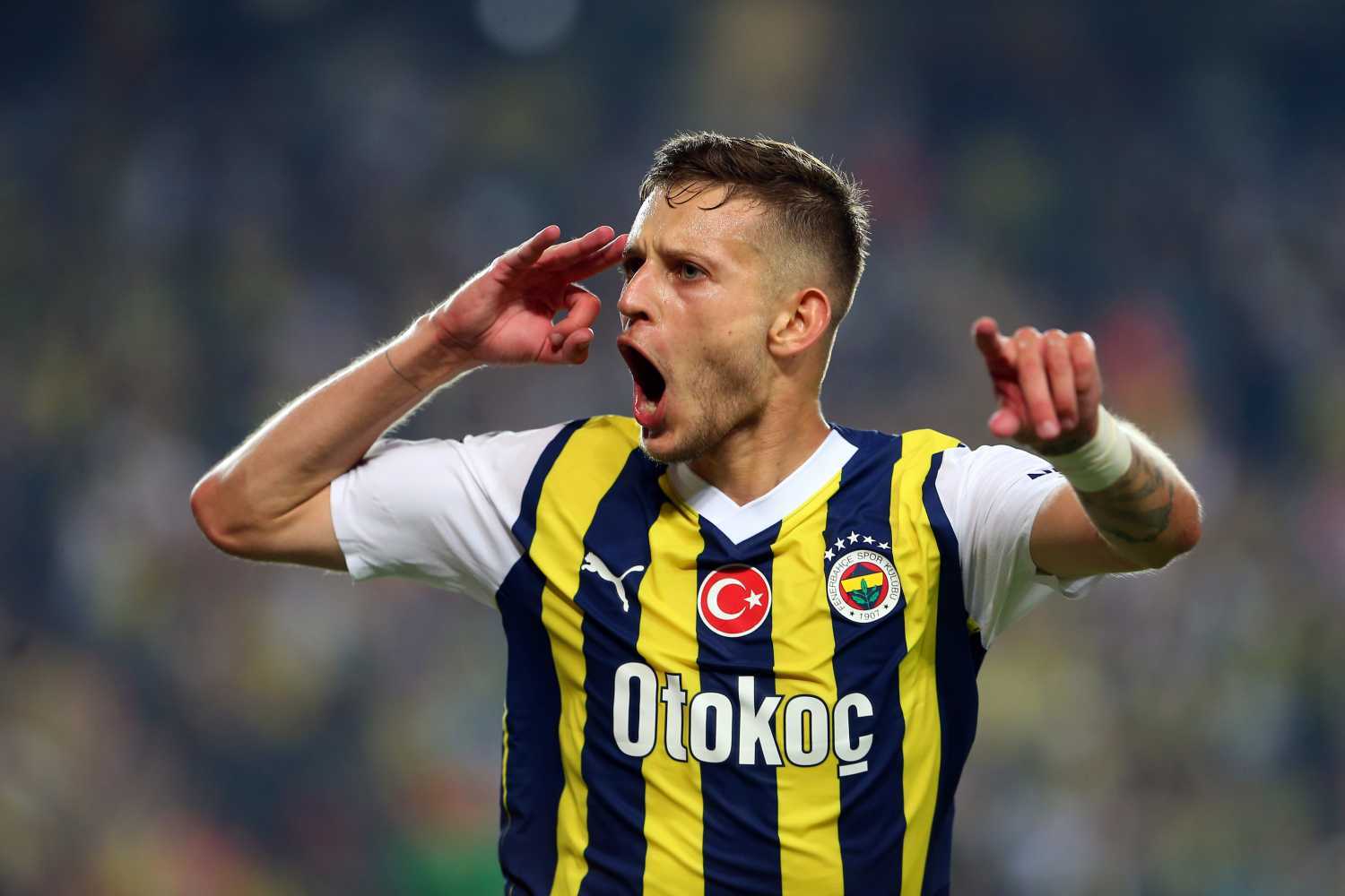 Szymanski adım adım Galatasaray’a! Okan Buruk’tan transfere yeşil ışık