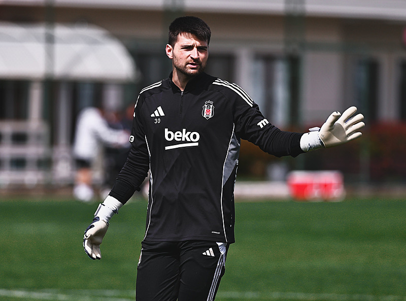 Beşiktaş’a kadro planlaması başladı! İşte gidecek ve kalacak isimler