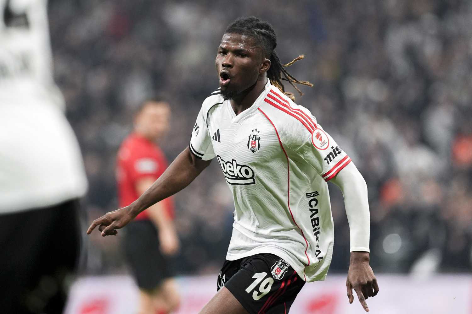 Beşiktaş’a kadro planlaması başladı! İşte gidecek ve kalacak isimler