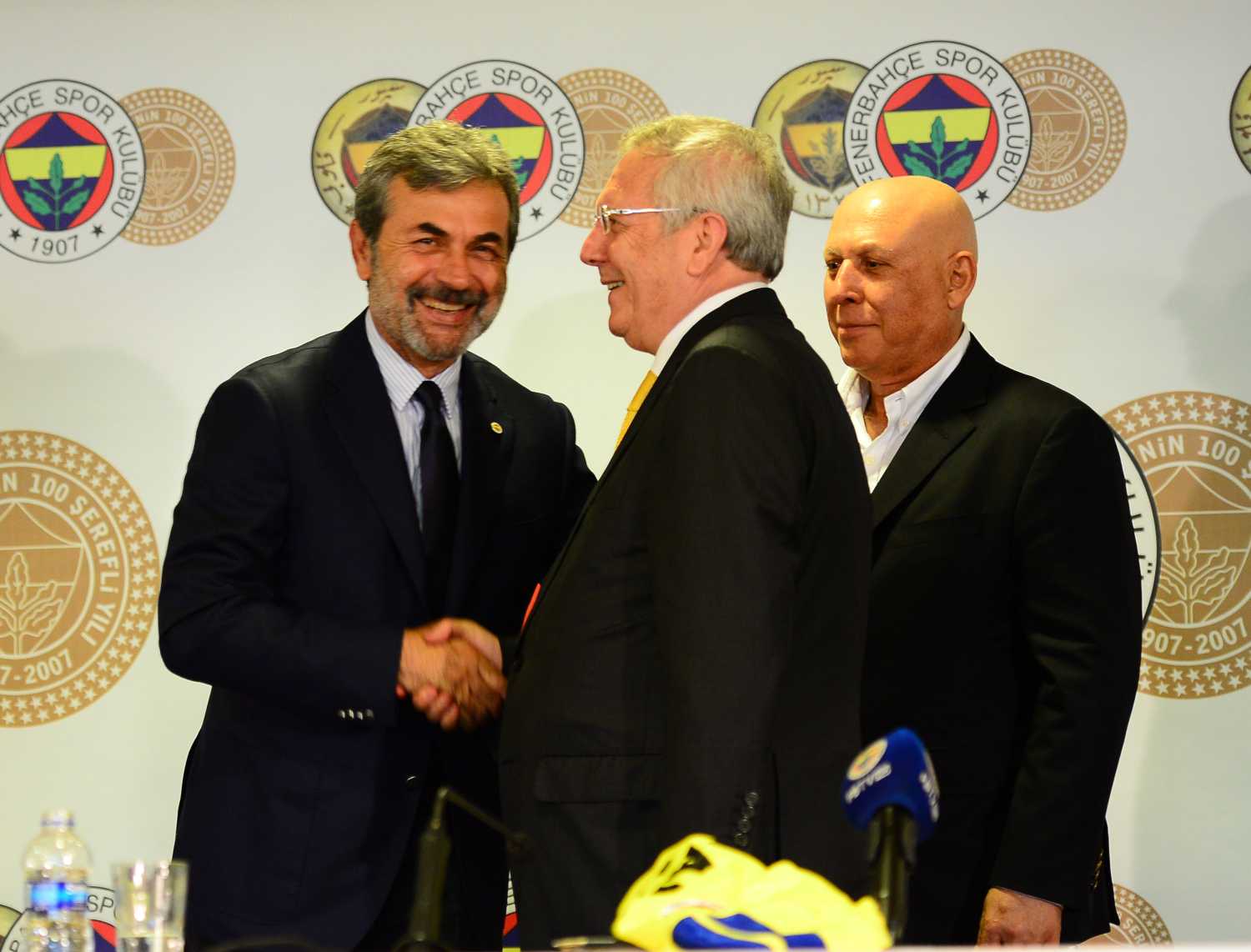 Aziz Yıldırım’dan flaş Aykut Kocaman kararı!
