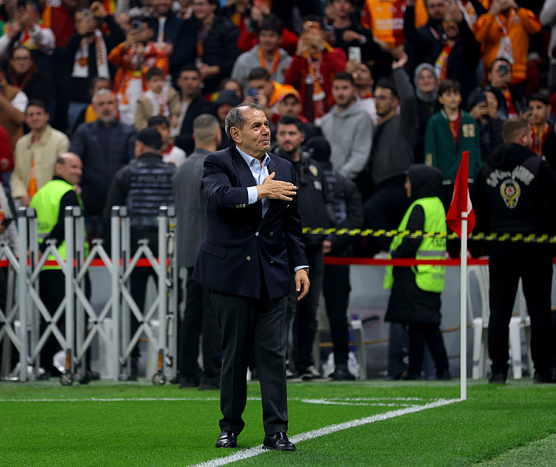 Galatasaray Başkanı Dursun Özbek’ten takıma dev prim!
